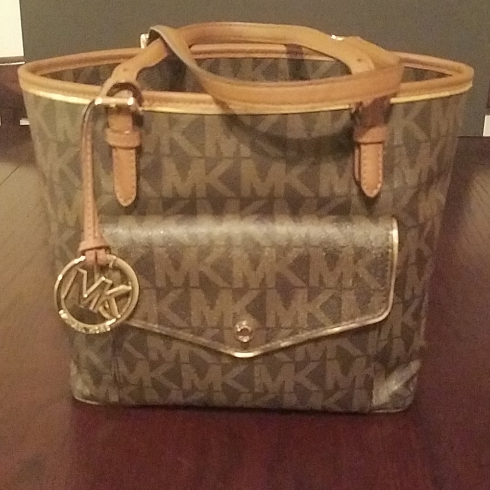 Authentic Michael Kors Tote